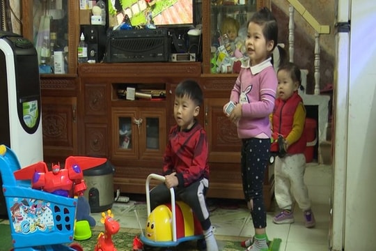 Xáo trộn vì các con nghỉ học dài